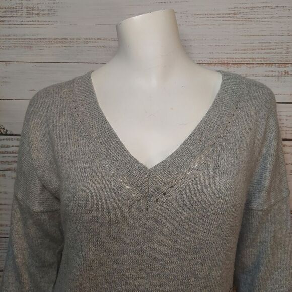 Old Navy Gray Sweater Dress - Picture 3 of 13